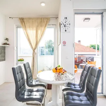 Apartment Anka *