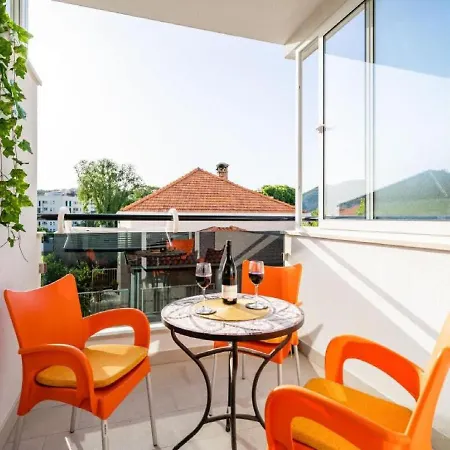 Anka Apartment *